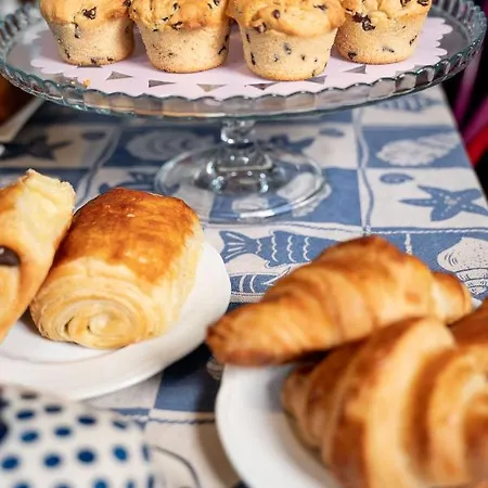 Bed & Breakfast Standard