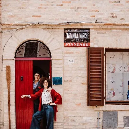 Bed & Breakfast Standard